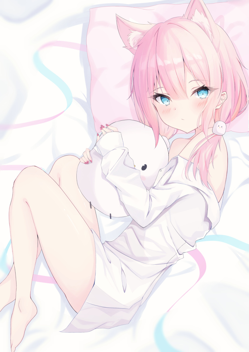 animal_ear_fluff animal_ears bare_legs bare_shoulders barefoot bed_sheet blue_eyes blush brown_hair cat_ears closed_mouth collared_shirt commentary_request feet_out_of_frame female hair_between_eyes hair_ornament highres hugging_object indie_virtual_youtuber long_hair long_sleeves looking_at_viewer low_twintails lying multicolored_hair nail_polish naked_shirt off_shoulder on_side pillow pink_hair red_nails sakurada_hane shirt sleeves_past_wrists solo twintails two-tone_hair virtual_youtuber white_shirt yunominomi