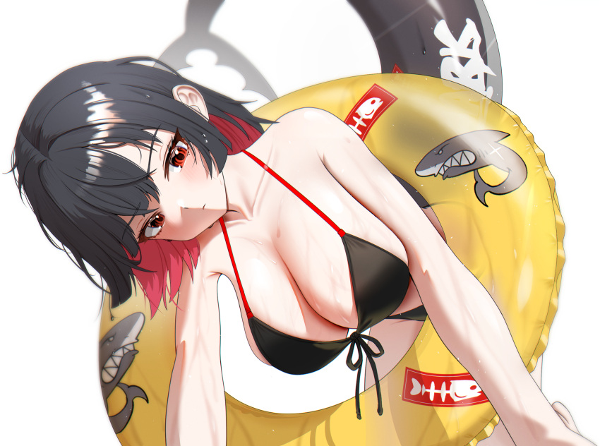 all_fours alternate_costume bikini black_bikini black_hair breasts closed_mouth collarbone colored_inner_hair commentary ellen_joe female fins fish_tail highres innertube large_breasts looking_at_viewer multicolored_hair poppo_myupunk98 red_eyes red_hair shark_girl shark_print shark_tail short_hair simple_background swim_ring swimsuit tail two-tone_hair wet white_background zenless_zone_zero