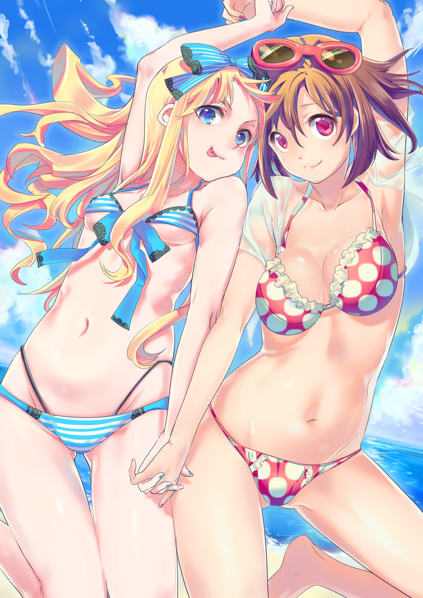 2girls :p absurdres beach bikini blonde_hair blue_eyes bow breasts brown_hair cloud commentary_request day eyewear_on_head hairbow highres hisakawa_haru holding_hands interlocked_fingers large_breasts long_hair multiple_girls navel original outdoors polka_dot polka_dot_bikini polka_dot_swimsuit red_eyes short_hair sky small_breasts smile striped_bikini striped_clothes sunglasses swimsuit tongue tongue_out underboob