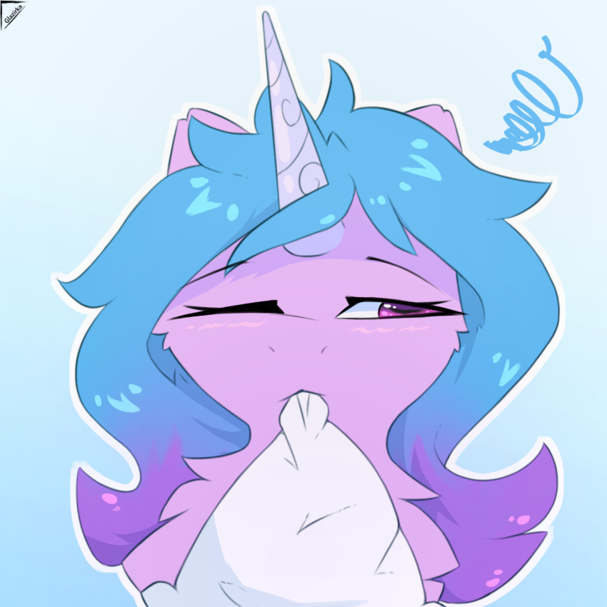 1:1 blue_background blue_hair blush chest_tuft digital_media_(artwork) equid equine female feral fur glazirka hair hasbro hi_res horn izzy_moonbow_(mlp) mammal mlp_g5 mouth_hold my_little_pony mythological_creature mythological_equine mythology one_eye_closed purple_body purple_fur simple_background solo tuft unicorn unicorn_horn