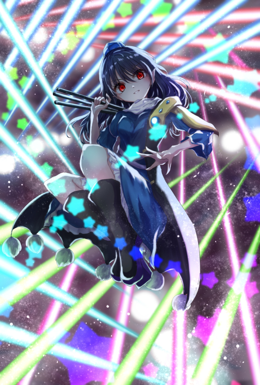 black_socks blue_dress blue_footwear blue_hair coat dress female frilled_dress frills gem geta hat highres holding holding_tripod iizunamaru_megumu kayon_(touzoku) kneehighs knees_apart_feet_together long_hair night night_sky pointy_ears pom_pom_(clothes) purple_footwear red_eyes ribbon_trim shoulder_guard sky sleeveless sleeveless_coat socks solo spell_card star_(sky) star_(symbol) tengu-geta tokin_hat touhou tripod unconnected_marketeers