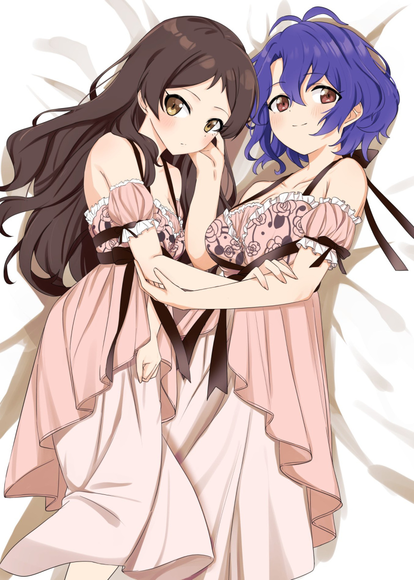 2girls antenna_hair bare_shoulders bed_sheet black_hair blue_hair breasts brown_eyes cleavage closed_mouth collarbone detached_sleeves dot_nose eyelashes feet_out_of_frame floral_print forehead frilled_negligee frills halterneck hand_on_another's_cheek hand_on_another's_face highres idolmaster idolmaster_million_live! idolmaster_million_live!_theater_days kitazawa_shiho large_breasts layered_nightgown light_smile long_hair looking_at_viewer lying medium_breasts multiple_girls official_alternate_costume on_side parted_bangs pink_negligee pocchari puffy_detached_sleeves puffy_sleeves ribbon-trimmed_sleeves ribbon_trim rose_print sexy_beautiful_(idolmaster) short_hair sidelocks straight_hair toyokawa_fuka wavy_hair