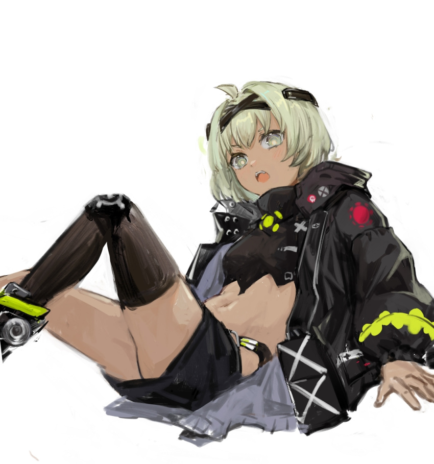 ahoge bad_id bad_pixiv_id black_jacket commentary_request dark-skinned_female dark_skin female girls'_frontline green_eyes jacket kh2002_(girls'_frontline) knee_pads light_green_hair midriff navel open_mouth qiujiao short_hair single_thighhigh solo thighhighs white_background