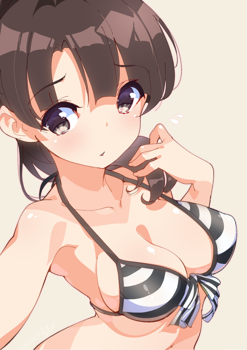 absurdres arched_back bare_arms bare_shoulders bikini black_stripes breasts brown_eyes brown_hair cleavage collarbone female flying_sweatdrops fujishima-sei_ichi-gou furrowed_brow hair_over_shoulder halterneck hand_up highres katou_megumi large_breasts long_hair looking_at_viewer looking_to_the_side navel outstretched_arm parted_lips ponytail saenai_heroine_no_sodatekata selfie simple_background solo string_bikini striped_bikini striped_clothes swimsuit upper_body white_stripes yellow_background