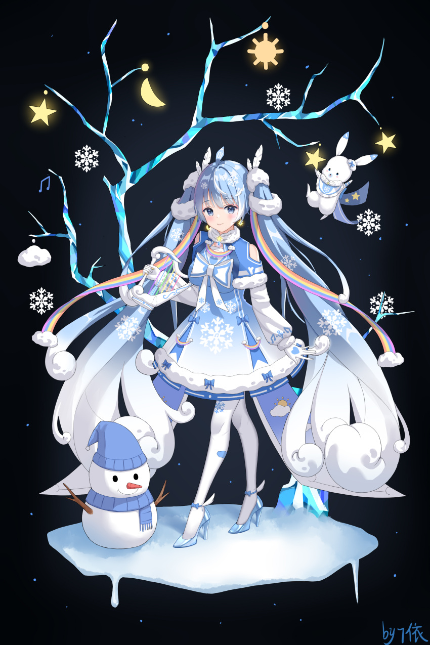 71-fen_xiansheng_you absurdres ahoge bare_tree blue_bow blue_dress blue_eyes blue_footwear blue_hair blush bow breasts chinese_commentary closed_mouth commentary_request dark_background dress dress_bow earrings feather_hair_ornament feathers female floating footwear_bow full_body fur-trimmed_sleeves fur_collar fur_trim gloves gradient_clothes gradient_dress gradient_hair hair_ornament hair_ribbon hairclip harp hatsune_miku high_heels highres holding_harp ice_crystal instrument jewelry layered_sleeves long_hair long_sleeves looking_at_viewer medium_breasts multicolored_hair night outdoors pantyhose rabbit_yukine rainbow_ribbon ribbon signature smile snowflake_print snowman solo standing star_(symbol) tree twintails very_long_hair vocaloid white_bow white_dress white_gloves white_hair white_pantyhose yuki_miku yuki_miku_(2022)_(applicant)