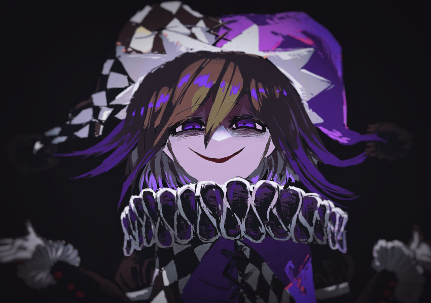 1boy :d black_background black_hair checkered_clothes checkered_headwear checkered_shirt danganronpa_(series) danganronpa_v3:_killing_harmony dark_background facing_viewer flipped_hair frilled_sleeves frills grin hat highres jester jester_cap jester_costume male_focus multicolored_background multicolored_hair narrowed_eyes oma_kokichi purple_eyes purple_hair purple_hat shaded_face shirt smile solo tsutsumi-yaki_hanbagu-ya-san_netabare two-tone_hair