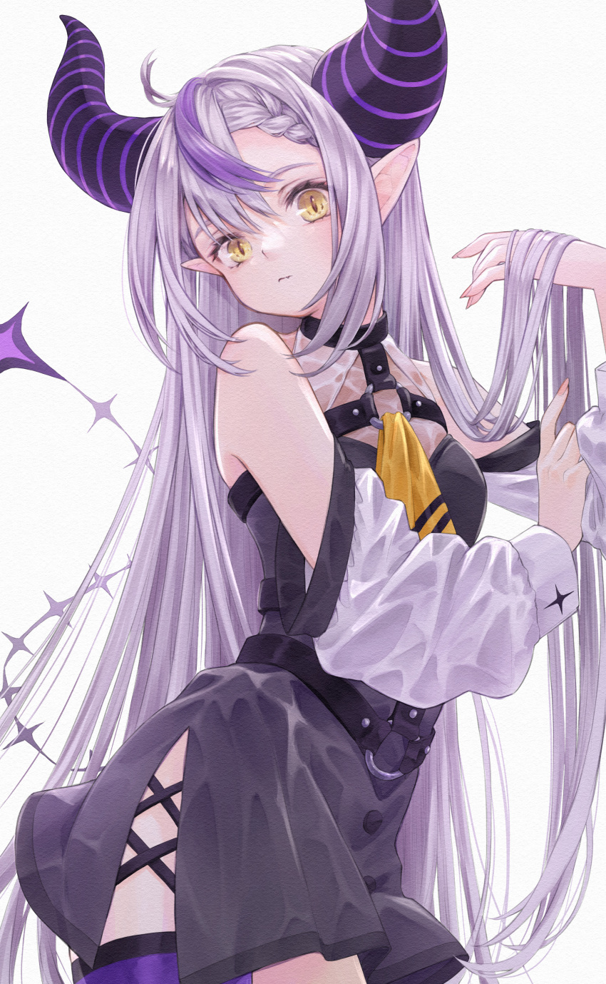 absurdres blush demon_girl demon_horns female grey_hair hair_flowing_over highres hololive horns la+_darknesss la+_darknesss_(1st_costume) long_hair looking_at_viewer multicolored_hair pointy_ears purple_hair riri_(ririwaldorf) slit_pupils solo streaked_hair striped_horns very_long_hair virtual_youtuber yellow_eyes