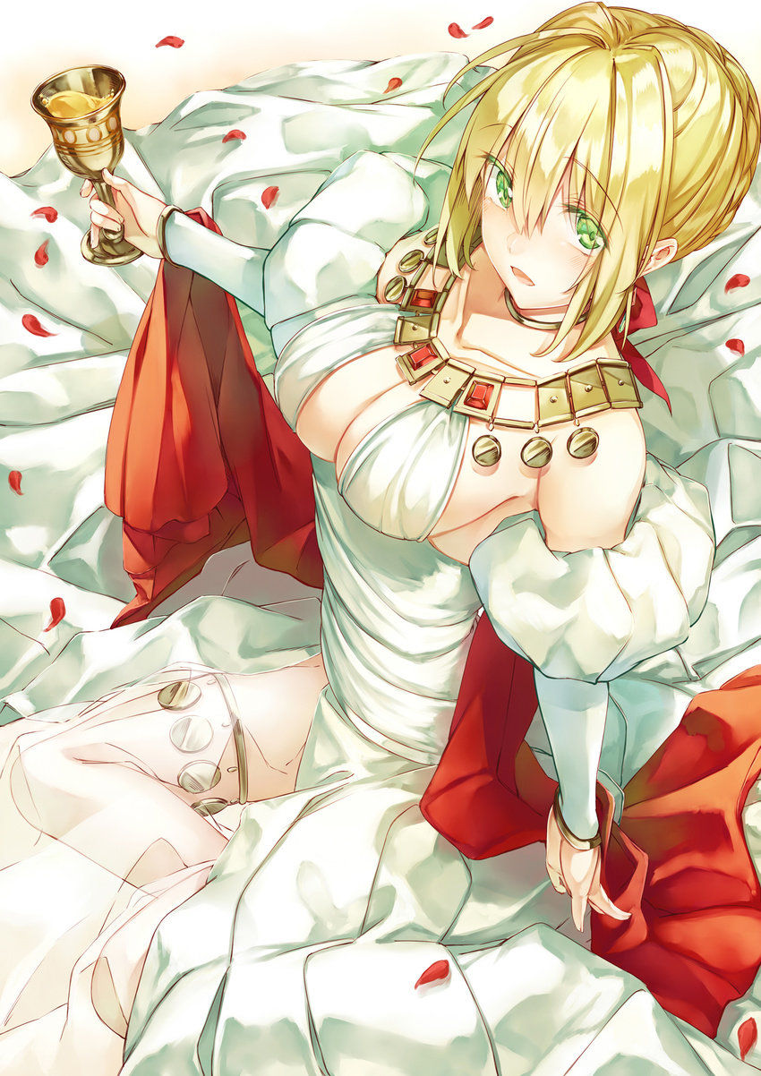 blonde_hair blush braid breasts chalice cleavage commentary_request cup detached_sleeves dress fate/extra fate_(series) female from_above green_eyes hair_between_eyes hair_intakes highres holding holding_cup large_breasts light_smile looking_at_viewer nero_claudius_(fate) nero_claudius_(fate/extra) nero_claudius_(formal_dress)_(fate) official_alternate_costume open_mouth petals photoshop_(medium) puffy_detached_sleeves puffy_sleeves rose_petals saijou_haruki sidelocks sitting smile solo thighhighs white_dress white_thighhighs yokozuwari