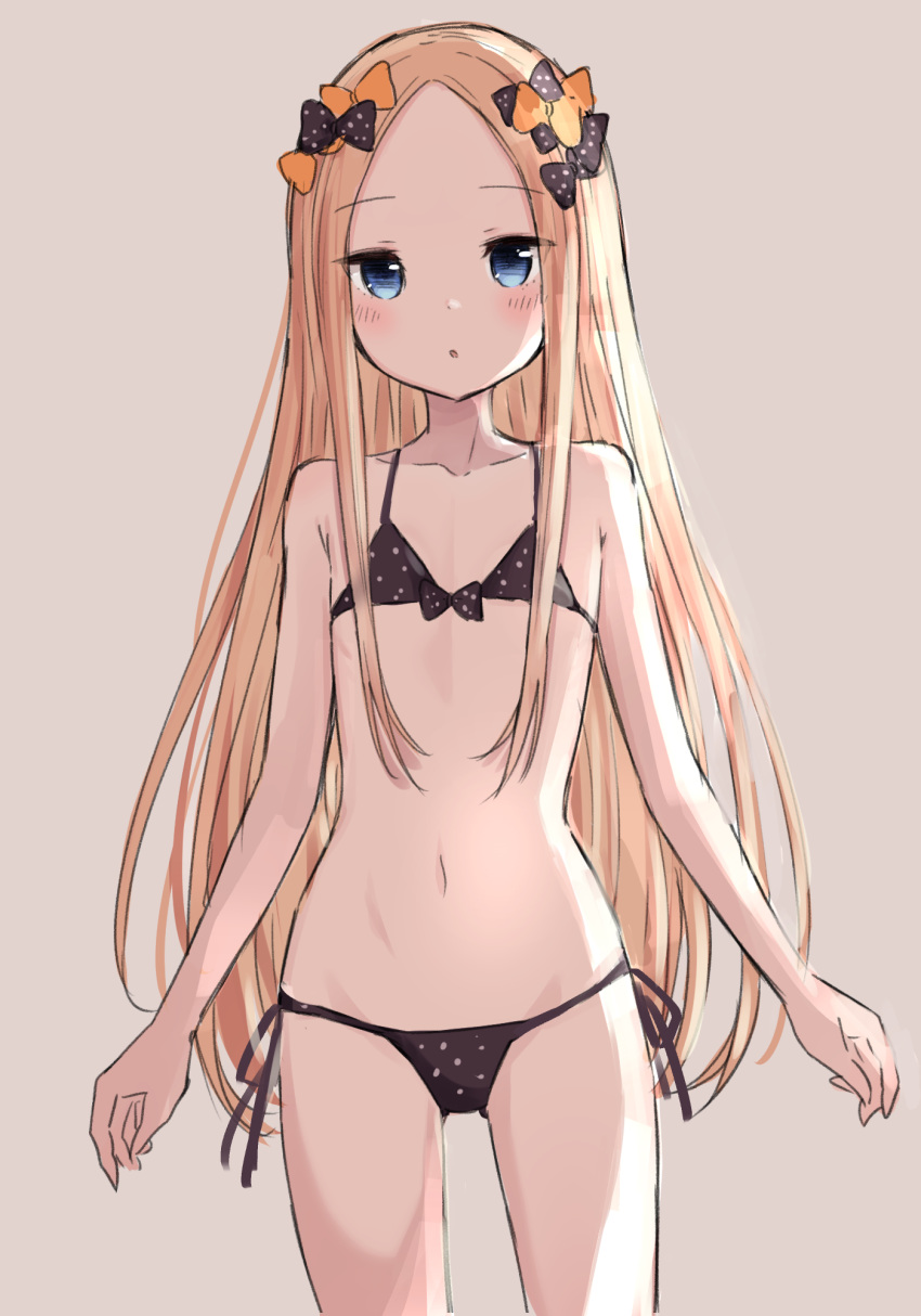 abigail_williams_(fate) bad_id bad_pixiv_id bare_shoulders bikini black_bikini black_bow blonde_hair blue_eyes blush bow breasts collarbone commentary_request fate/grand_order fate_(series) female forehead gantan hairbow highres long_hair looking_at_viewer navel open_mouth orange_bow parted_bangs polka_dot polka_dot_bikini polka_dot_bow simple_background small_breasts solo swimsuit