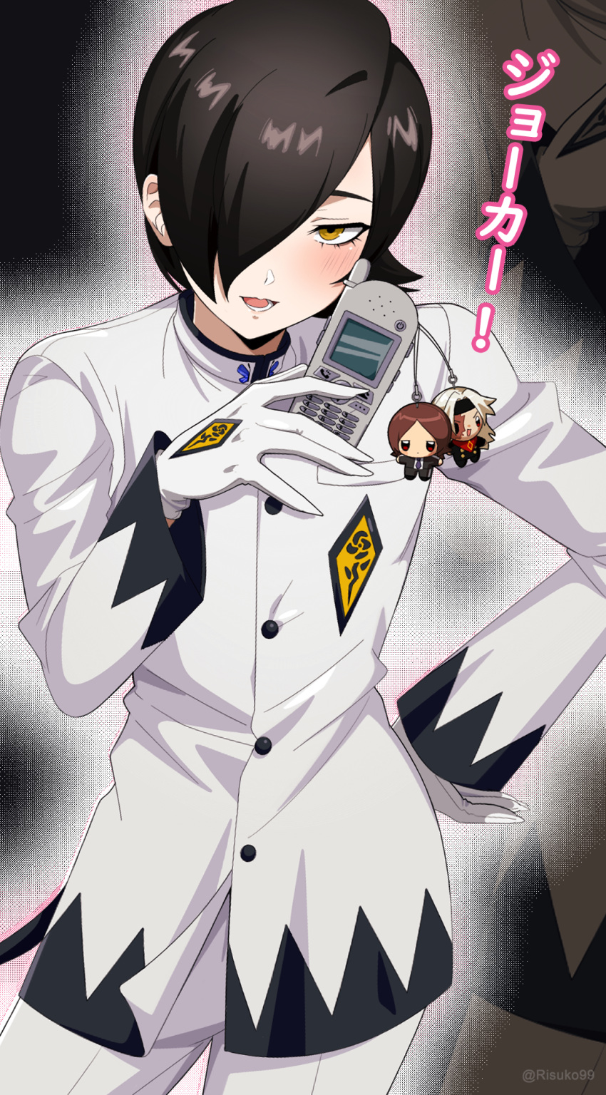 1boy aura bishounen black_hair blush cellphone cellphone_charm charm_(object) dark_background eyelashes gakuran gloves hair_over_one_eye hand_on_own_hip highres holding holding_phone kurosu_jun long_sleeves looking_at_viewer male_focus open_mouth persona persona_2 persona_2_tsumi phone risuko.exe_(artist) school_uniform smile solo suou_tatsuya twitter_username upper_body white_gloves yellow_eyes