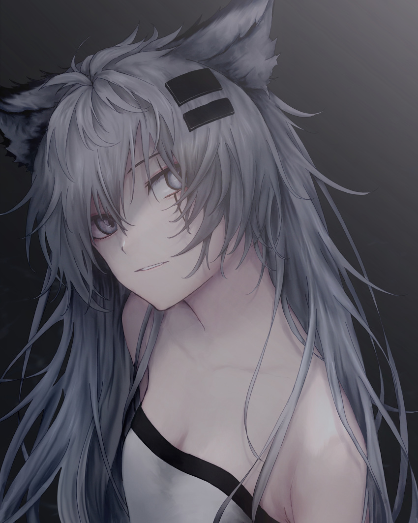 absurdres animal_ears arknights bad_id bad_pixiv_id bare_shoulders breasts cleavage commentary_request female gradient_background grey_background grey_eyes grey_hair hair_between_eyes hair_ornament hairclip head_tilt highres lappland_(arknights) long_hair looking_at_viewer parted_lips partial_commentary revision small_breasts solo strapless tube_top upper_body wolf_ears wozuya