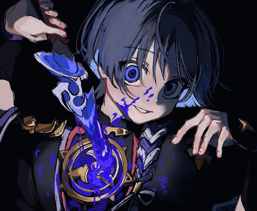 1boy armor black_hair black_kimono black_sleeves blood blood_on_clothes blood_on_face blood_on_neck blue_hair blunt_ends colored_inner_hair crazy_eyes drawing_sword fingernails genshin_impact han'eri hand_up highres holding holding_sword holding_weapon human_scabbard japanese_armor japanese_clothes kimono kingyo_(user_xyuc7787) kote kurokote layered_clothes layered_kimono layered_sleeves light_blue_hair male_focus mitsudomoe_(shape) multicolored_hair musou_isshin_(genshin_impact) open_clothes open_kimono open_mouth purple_blood purple_eyes purple_rope purple_sleeves red_kimono ringed_eyes rope scaramouche_(genshin_impact) shimenawa short_sleeves smile solo sword tomoe_(symbol) weapon white_mouth white_rope white_trim