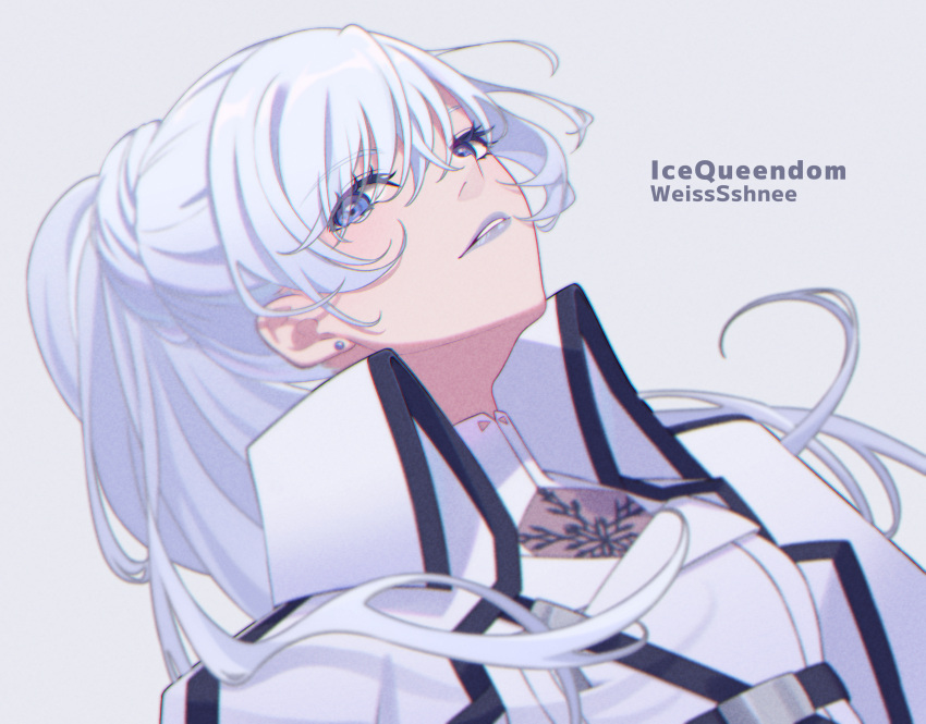 absurdres character_name earrings female floating_hair grey_background grey_eyes grey_lips hair_between_eyes highres jewelry long_hair looking_at_viewer maguro_(guromaguro) parted_lips ponytail portrait rwby rwby_ice_queendom simple_background solo weiss_schnee white_hair