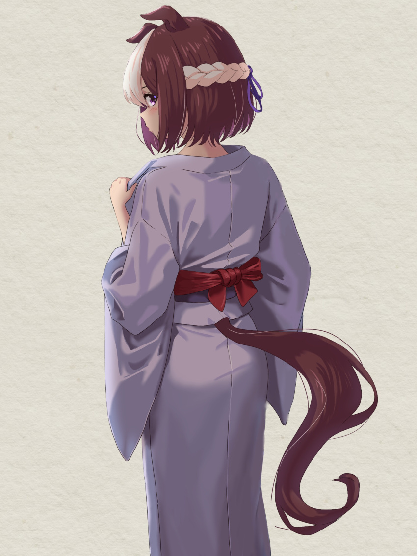 animal_ears braid brown_hair feet_out_of_frame female from_behind grey_background hair_ribbon highres horse_ears horse_girl horse_tail japanese_clothes kimono looking_at_viewer looking_back purple_eyes purple_kimono purple_ribbon ribbon short_hair sidelocks simple_background solo special_week_(umamusume) tail umamusume white_hair yukata zenbrush2