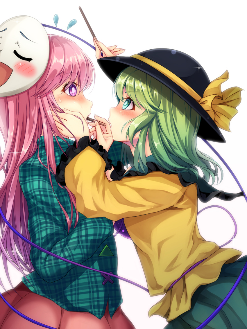 2girls bad_id bad_pixiv_id blush bubble_skirt commentary_request feeding flying_sweatdrops food green_eyes green_hair green_shirt green_skirt hat hat_ribbon hata_no_kokoro highres komeiji_koishi long_hair long_sleeves mask multiple_girls nekomiyanono pink_eyes pink_hair plaid plaid_shirt pocky pocky_day profile ribbon shirt simple_background skirt sparkle sweat third_eye touhou upper_body very_long_hair white_background yellow_ribbon yellow_shirt yuri