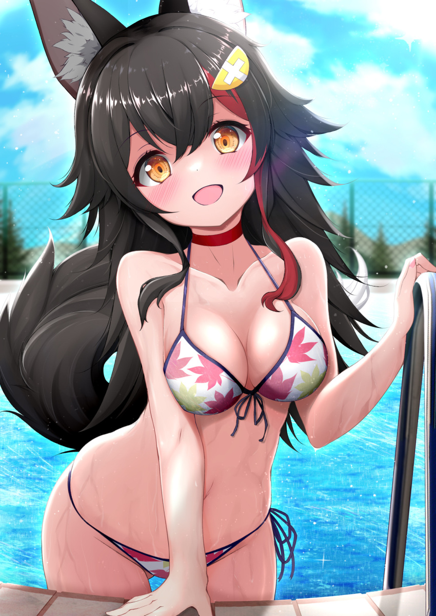 :d animal_ears bakko bikini black_hair breasts chain-link_fence cleavage commentary female fence halterneck highres hololive leaf_print long_hair looking_at_viewer medium_breasts multicolored_hair ookami_mio ookami_mio_(hololive_summer_2019) orange_eyes outdoors pool red_hair side-tie_bikini_bottom smile solo string_bikini swimsuit tail two-tone_hair virtual_youtuber water wet wolf_ears wolf_girl wolf_tail