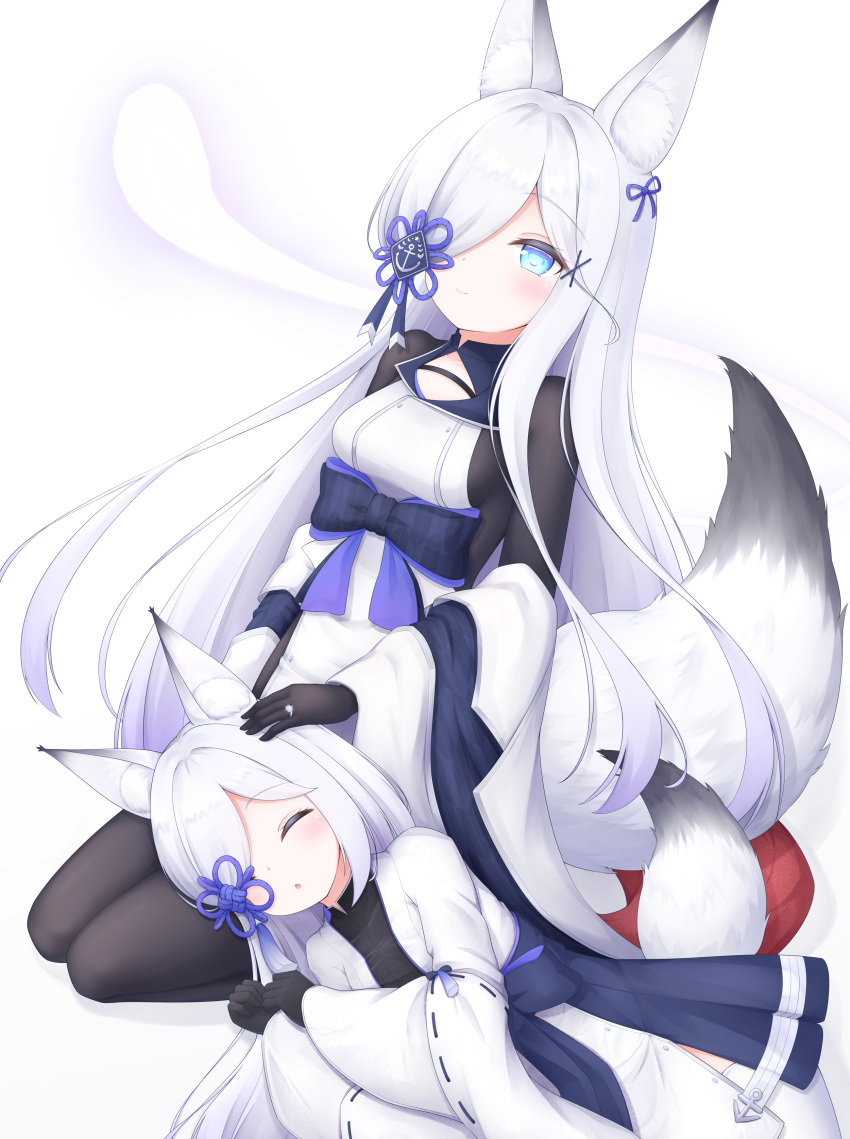 2girls absurdres animal_ear_fluff animal_ears azur_lane black_bodysuit blue_eyes bodysuit bodysuit_under_clothes breasts clone closed_mouth commentary_request dual_persona flower_knot fox_ears fox_tail hair_over_one_eye highres japanese_clothes kasumi_(azur_lane) kasumi_(retrofit)_(azur_lane) kimono lap_pillow long_hair long_sleeves medium_breasts multiple_girls simple_background smile swept_bangs tail vldjm13 white_background white_hair white_kimono wide_sleeves