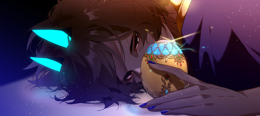 1boy arjuna_(fate) arjuna_alter_(fate) black_hair blue_nails commentary_request covered_mouth dark-skinned_male dark_skin fate/grand_order fate_(series) from_side fuka_(hk_nemo) glint glowing glowing_horns half-closed_eyes highres horns light_particles looking_at_viewer lying male_focus nail_polish on_stomach upper_body