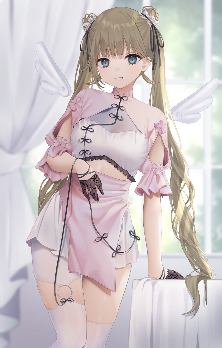 :d angel_wings arm_support asymmetrical_legwear black_gloves black_ribbon blue_eyes blurry blurry_background brown_hair cattleya_regina_games chinese_clothes cowboy_shot double_bun dress female frilled_sleeves frills gloves hair_bun hair_ribbon half_gloves hanabusa_lisa hanabusa_lisa_(3rd_costume) highres lace lace_gloves light_blush long_hair looking_at_viewer midriff mismatched_legwear parted_lips pelvic_curtain pink_dress pleated_skirt pomelunch ribbon short_sleeves skindentation skirt smile solo standing thighhighs twintails very_long_hair virtual_youtuber vspo! white_skirt white_thighhighs wings