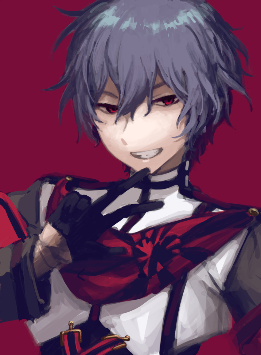 1boy armband bad_id bad_pixiv_id black_gloves blue_hair commentary general_(module) gloves grin half-closed_eyes hand_up highres jacket kaito_(vocaloid) looking_down male_focus project_diva_(series) red_background red_eyes sagara_(sgr_sousaku) short_hair smile uniform upper_body vocaloid w