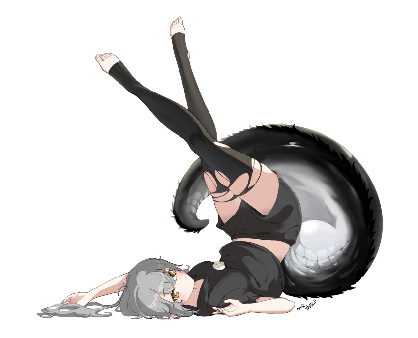 ahoge alternate_costume arknights artist_name black_shirt black_shorts black_thighhighs blush breasts chinese_commentary closed_mouth crocodilian_tail female flower full_body grey_hair hair_between_eyes highres large_tail legs_up looking_at_viewer lying medium_breasts medium_hair midriff mr.zhuo on_back shirt short_shorts short_sleeves shorts signature simple_background smile solo tail thighhighs toes tomimi_(arknights) torn_clothes torn_thighhighs white_background yellow_eyes