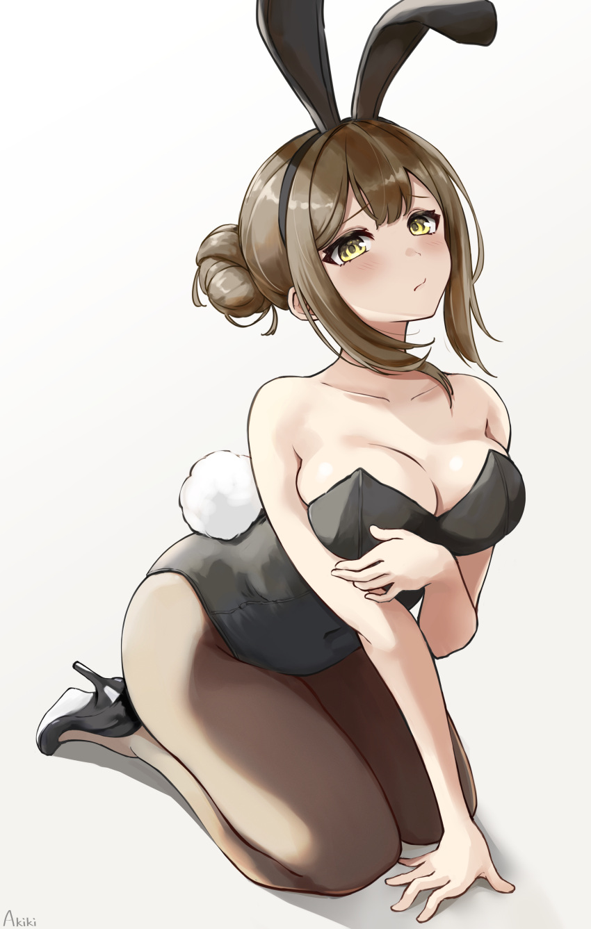 :/ absurdres akiki_(kiki) animal_ears artist_name bare_arms bare_shoulders black_footwear black_hairband black_leotard blush breasts brown_hair brown_pantyhose cleavage closed_mouth collarbone covered_navel embarrassed fake_animal_ears fake_tail female full_body furrowed_brow grey_background hair_between_eyes hair_bun hairband hand_up high_heels highres kunikida_hanamaru large_breasts leaning_forward leotard looking_at_viewer love_live! love_live!_sunshine!! pantyhose playboy_bunny rabbit_ears rabbit_tail seiza shadow short_hair sidelocks simple_background sitting solo strapless strapless_leotard tail white_tail yellow_eyes