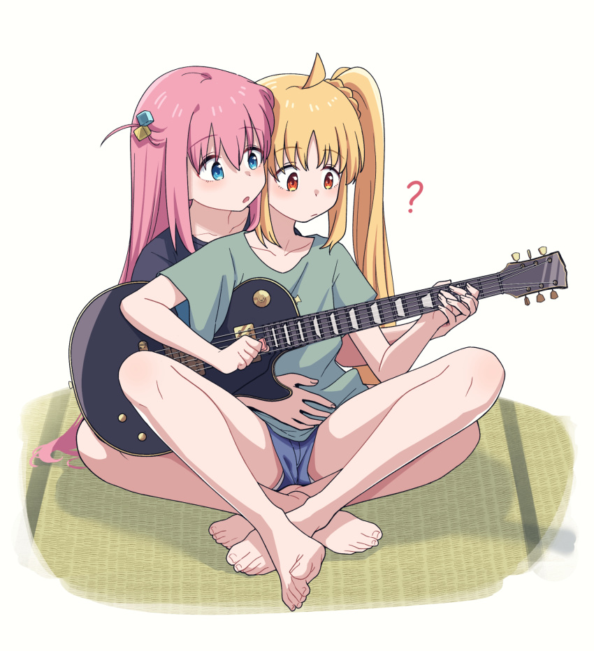 2girls ? barefoot black_shirt blonde_hair blue_eyes blue_shorts bocchi_the_rock! collarbone commentary cube_hair_ornament electric_guitar feet gotoh_hitori green_shirt guitar hair_ornament hand_on_another's_hand hand_on_another's_stomach highres holding holding_instrument ijichi_nijika instrument long_hair multiple_girls one_side_up pink_hair red_eyes shirt shorts simple_background tatami toes white_background xion_(pulilulu) yuri