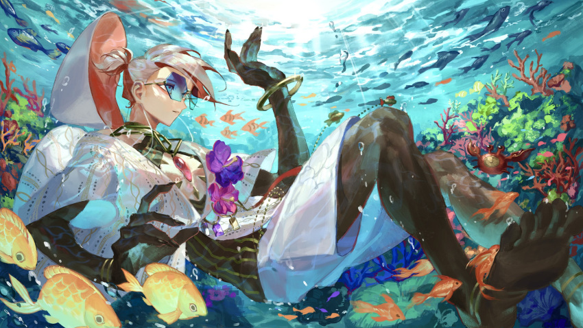 1boy air_bubble arm_up barefoot black_nails black_shirt black_skin blue-tinted_eyewear blue_eyes boutonniere bracelet bubble chest_jewel colored_skin commentary coral_reef crab fate/grand_order fate_(series) fingernails fish flower foot_out_of_frame from_side gem gold_bracelet gold_choker gold_necklace hibiscus highres hood jewelry karna_(fate) karna_(summer_outfit)_(fate) long_fingernails looking_up male_focus multicolored_hair nail_polish necklace parted_lips pink_flower purple_flower red_gemstone red_hair sailin shirt short_hair short_ponytail short_sleeves shorts solo striped_clothes striped_shirt sunglasses symbol-only_commentary tinted_eyewear toes two-tone_hair underwater vertical-striped_clothes vertical-striped_shirt white_hair white_shirt white_shorts