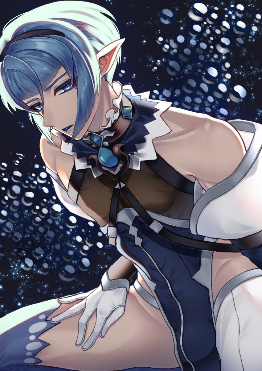 1boy blue_eyes blue_hair blue_lips brooch fairy_ranmaru:anata_no_kokoro_otasuke_shimasu gloves highres jewelry looking_at_viewer male_focus nanahi_tsubaki pointy_ears seiren_uruu short_hair solo thighhighs white_gloves