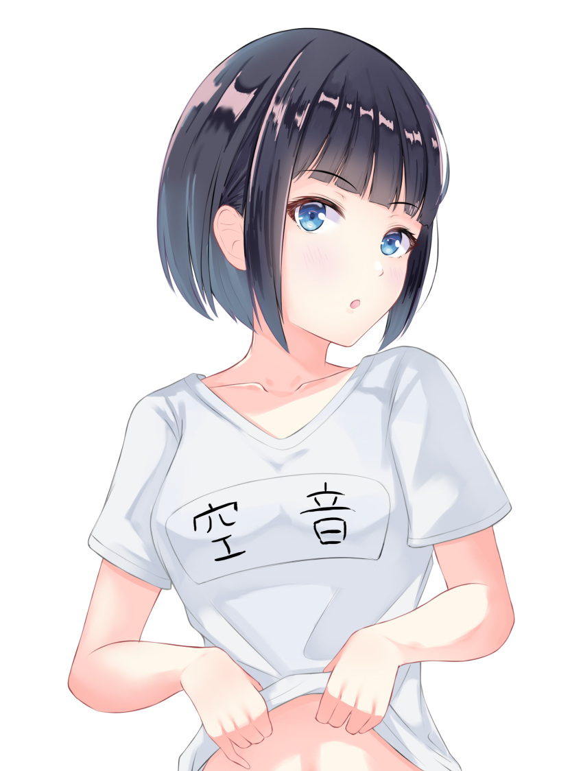 absurdres batto_neko black_hair blue_eyes blunt_bangs bob_cut clothes_lift collarbone commentary_request female highres looking_at_viewer matsuyama_sorane oshi_ga_budoukan_itte_kuretara_shinu shirt shirt_lift short_hair short_sleeves simple_background solo t-shirt translation_request white_background white_shirt