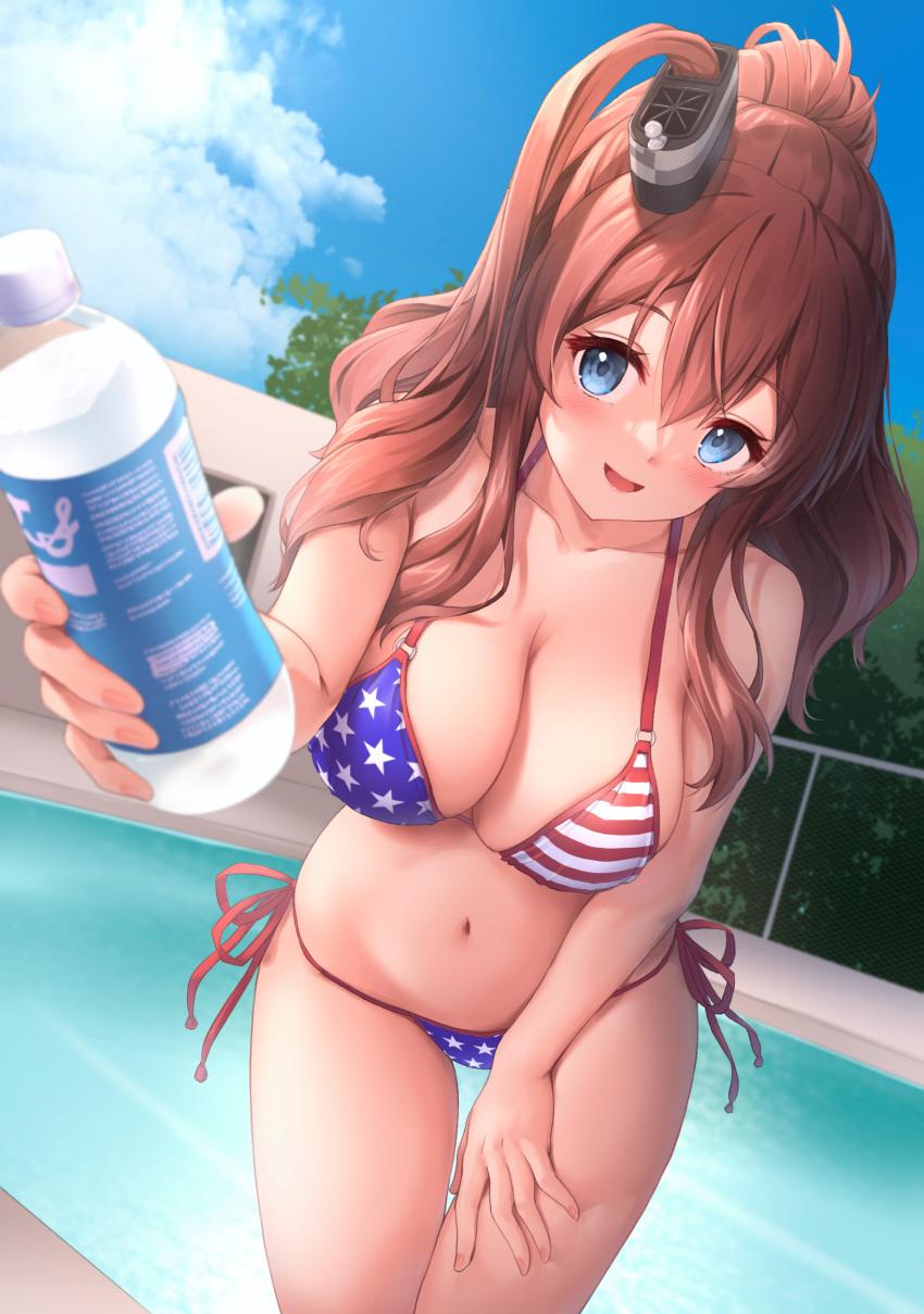 :d absurdres american_flag american_flag_bikini american_flag_print awa_yume bikini blue_eyes blue_sky bottle breasts brown_hair chain-link_fence cleavage cloud collarbone cowboy_shot day duplicate dutch_angle female fence flag_print hair_between_eyes high_side_ponytail highres kantai_collection leaning_forward navel outdoors pixel-perfect_duplicate ponytail pool print_bikini saratoga_(kancolle) side-tie_bikini_bottom side_ponytail sidelocks sky smile smokestack_hair_ornament solo swimsuit thigh_gap