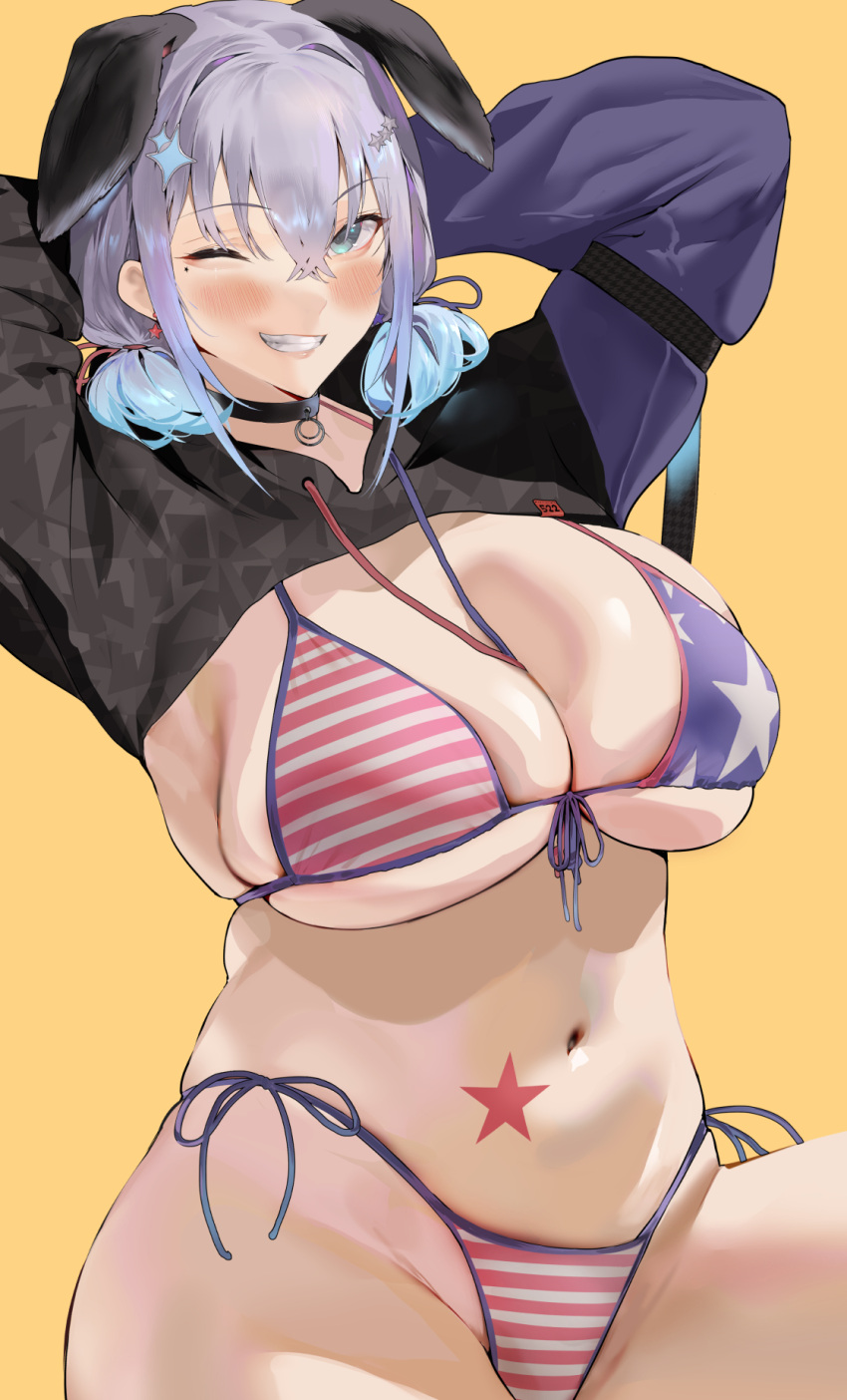 american_flag american_flag_bikini american_flag_print animal_ears arms_up bikini black_choker blue_eyes blush breasts choker curvy dog_ears facial_mark female flag_print grey_hair grin groin hair_ornament highres ikuchan_kaoru ikuchan_kaoru_(character) indie_virtual_youtuber large_breasts low_twintails multicolored_hair navel one_eye_closed print_bikini short_twintails shrug_(clothing) side-tie_bikini_bottom simple_background skindentation smile solo star_(symbol) star_hair_ornament stomach streaked_hair swimsuit teeth thighs twintails virtual_youtuber yellow_background