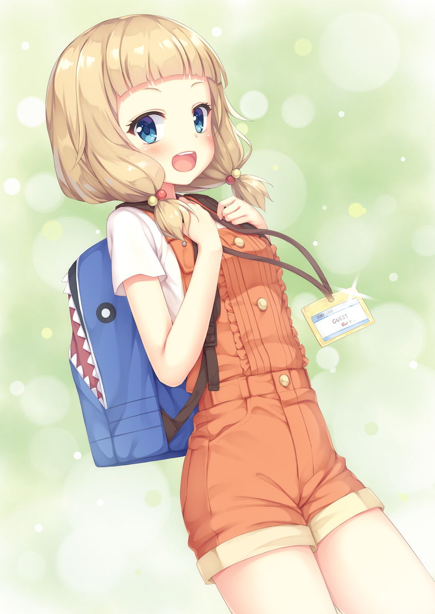 :d animal_bag backpack bag blonde_hair blue_eyes blush breasts commentary female green_background hair_bobbles hair_ornament highres id_card looking_at_viewer low_twintails medium_hair new_game! open_mouth photoshop_(medium) sakura_nene shark_bag shorts small_breasts smile solo tomifumi twintails