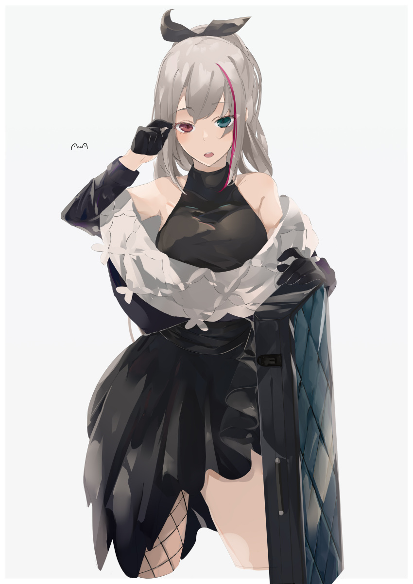 absurdres aqua_eyes artist_name bare_shoulders black_dress black_gloves bow breasts cropped_legs dress female fishnet_thighhighs fishnets girls'_frontline gloves grey_hair hairbow heterochromia highres long_hair looking_at_viewer mdr_(cocktail_observer)_(girls'_frontline) mdr_(girls'_frontline) medium_breasts multicolored_hair official_alternate_costume open_mouth pink_eyes ponytail single_thighhigh solo standing streaked_hair sutekina_awa teeth thighhighs upper_teeth_only white_background