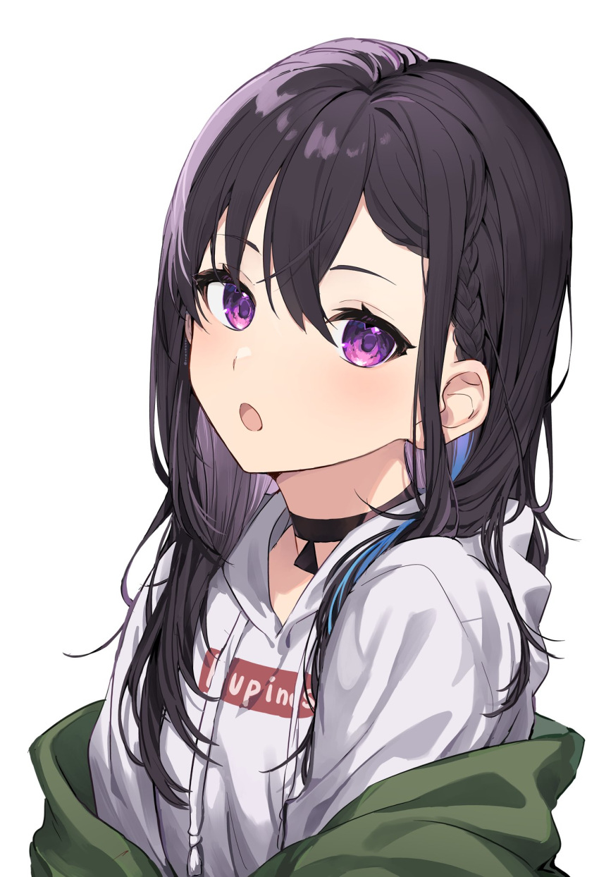 black_hair blue_hair braid choker clothes_writing female french_braid green_jacket highres hood hoodie ichinose_uruha ichinose_uruha_(2nd_costume) jacket looking_at_viewer lupinus_virtual_games multicolored_hair open_mouth purple_eyes simple_background solo streaked_hair two-tone_hair upper_body virtual_youtuber vspo! white_background white_hoodie yuzutouhu_ika