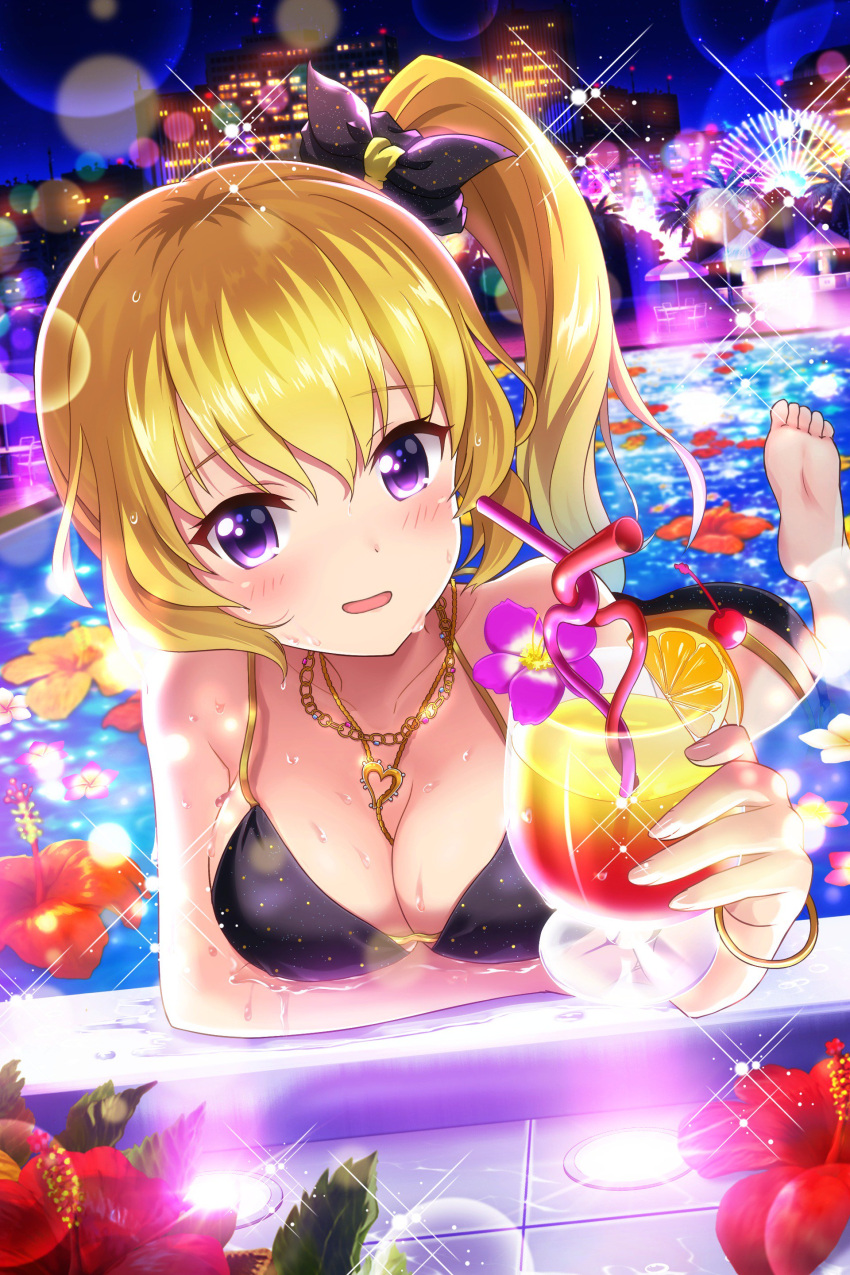 absurdres alternative_girls bare_arms barefoot bikini black_bikini blonde_hair blush breasts chain_necklace chains city cleavage cup female flower food fruit highres holding holding_cup jewelry looking_at_viewer mizushima_airi necklace night official_art open_mouth orange_(fruit) pool purple_eyes side_ponytail solo swimsuit tropical_drink