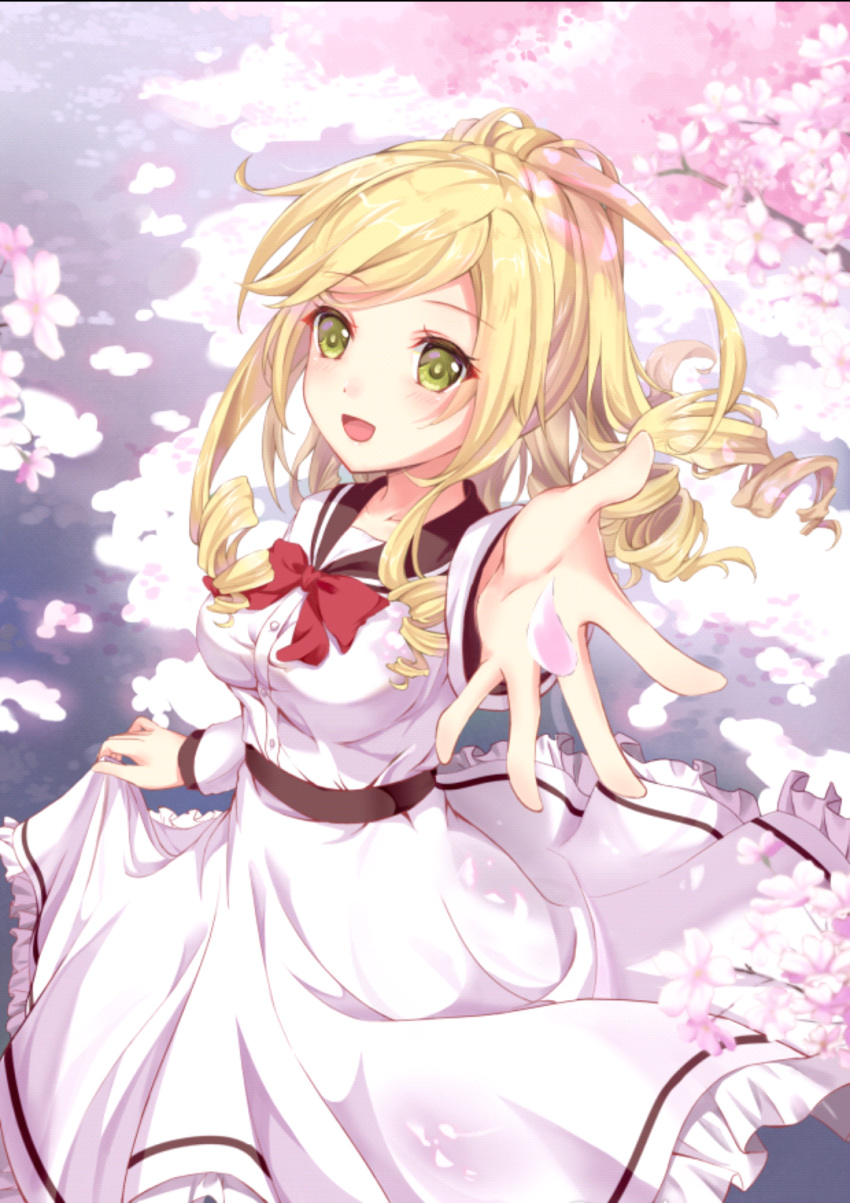 :d angelia_carlos blonde_hair bow cannian_dada chinese_commentary commentary day dress female green_eyes hand_up highres long_hair looking_at_viewer open_mouth outdoors outstretched_hand red_bow sdorica sidelocks skirt_hold smile solo standing white_dress