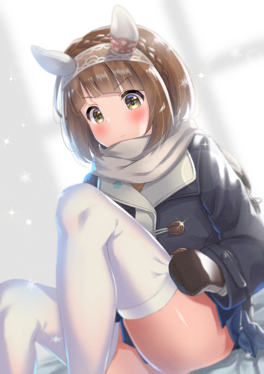 animal_ears blurry blurry_background blush brown_eyes brown_hair coat cstv female gloves headband highres horse_ears horse_girl scarf short_hair sitting solo thighhighs umamusume white_thighhighs window winter_clothes winter_coat yukino_bijin_(umamusume)