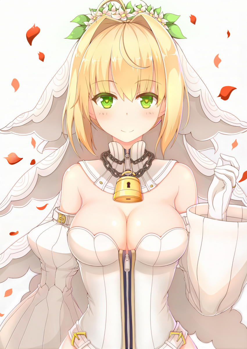 ahoge blonde_hair breasts bridal_veil chain_around_neck chains cleavage dress falling_petals fate/extra fate/extra_ccc fate/grand_order fate_(series) female full-length_zipper gloves green_eyes hair_intakes head_wreath highres kana_(ky4696) large_breasts lock looking_at_viewer nero_claudius_(bride)_(fate) nero_claudius_(fate) petals smile solo upper_body veil white_background white_dress white_gloves white_veil zipper