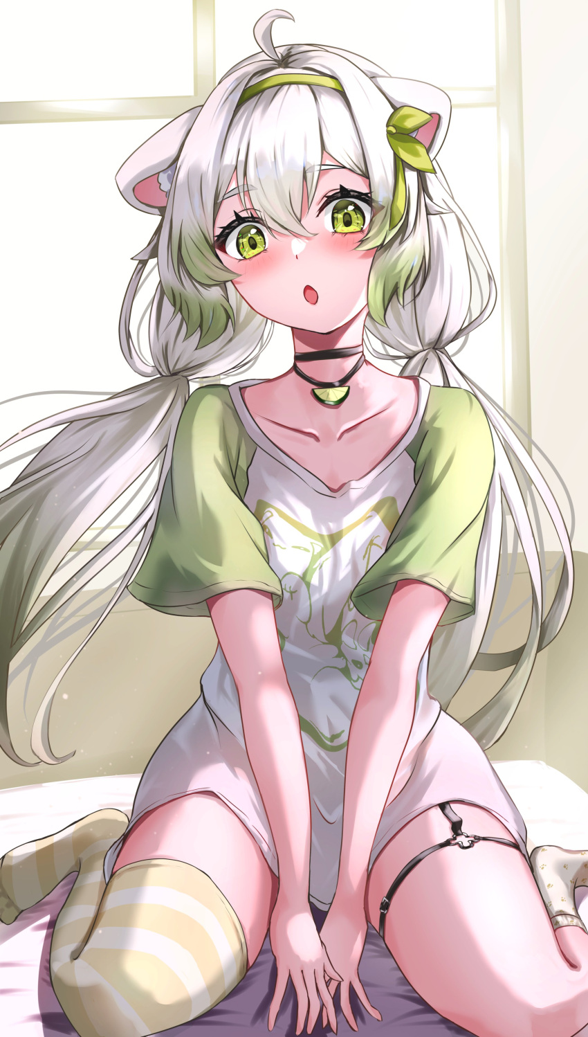 :o absurdres ahoge animal_ears asymmetrical_legwear choker female ferret_ears ferret_girl food food-themed_necklace fruit green_eyes green_hair hair_between_eyes highres horizontal-striped_thighhighs laimu_(vtuber) lime_(fruit) lime_slice long_hair minoriminoru0 multicolored_hair shirt single_thighhigh sitting solo t-shirt thighhighs vinesauce virtual_youtuber wariza white_hair