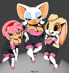 3girls amy_rose annoyed breasts cleavage cosplay cream_the_rabbit female female_only furry furry_only pink_hair rouge_the_bat rouge_the_bat_(cosplay) sega smile sonic_(series) tight_clothing voluptuous xylas rating:Safe score:66 user:bobfred