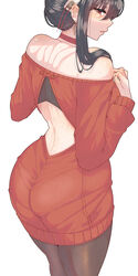 1girls ass back_cutout bare_shoulders black_hair clothing_cutout female female_only hi_res looking_back red_eyes solo spy_x_family sweat sweater wakura_(gcdan) white_background yor_briar rating:Questionable score:149 user:WatchTheLanguage