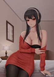 assassin bed bedroom black_hair bra dagu dagudr daguya_draws pantyhose red_eyes spy_x_family sweater thorn_princess yor_briar yor_forger rating:Questionable score:51 user:MarinioousX