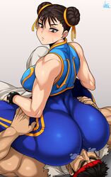 1boy 1girls alternate_version_available ass_on_face big_ass big_butt brown_eyes brown_hair capcom chun-li double_bun facesitting jmg looking_back ryu_(street_fighter) street_fighter street_fighter_alpha thick_thighs rating:Questionable score:107 user:anon84048