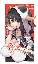  2021 animal_hood animal_print bikini bikini_top_only black_hair border breasts chinese_zodiac cleavage cow_hood cow_horns cow_print fake_horns female hidori_(hibi_toridori) hood horns kantai_collection large_breasts long_hair multicolored_hair naganami_(kancolle) new_year pink_hair red_background solo swimsuit two-tone_hair wavy_hair white_border year_of_the_ox 