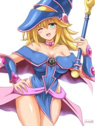  artist_name bare_shoulders blonde_hair blush breasts cleavage collarbone dark_magician_girl duel_monster female green_eyes hand_on_own_hip highres large_breasts looking_at_viewer one_eye_closed open_mouth pelvic_curtain shetake showgirl_skirt smile solo teeth thighs upper_teeth_only yu-gi-oh! 