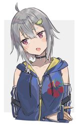  ahoge bad_id bad_twitter_id bare_shoulders black_choker blue_hoodie blush breasts choker detached_sleeves female floral_print food-themed_hair_ornament grey_hair h_(eitilog) hair_ornament hayama_marin hayama_marin_(1st_costume) head_tilt hibiscus_print highres hood hoodie large_breasts lime_hair_ornament looking_to_the_side nijisanji oerba_yun_fang open_mouth red_eyes short_hair simple_background skin_fang solo thick_eyebrows upper_body virtual_youtuber white_background zipper zipper_pull_tab 