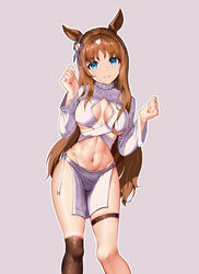  absurdres animal_ears black_thighhighs blue_eyes breasts brown_hair chinese_commentary cleavage cleavage_cutout clenched_hands clothing_cutout commentary cowboy_shot crop_top cropped_sweater ear_ribbon evolved_virgin_killer_sweater female grass_wonder_(umamusume) grey_background groin hands_up highres horse_ears horse_girl loincloth long_hair long_sleeves looking_at_viewer medium_breasts meme_attire midriff multicolored_hair navel parted_bangs parted_lips pelvic_curtain ribbed_sweater sidelocks simple_background single_thighhigh skindentation smile standing sweater thigh_strap thighhighs turtleneck turtleneck_sweater umamusume white_hair white_sweater xg_epee 