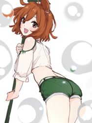  absurdres ass blush brown_eyes brown_hair bubble clothing_cutout commentary_request cowboy_shot female from_behind green_shorts highres holding holding_staff kanne_(sousou_no_frieren) looking_at_viewer looking_back midriff open_mouth parted_bangs shirt short_hair short_shorts shorts shoulder_cutout simple_background sleeves_past_elbows smile solo sousou_no_frieren staff thighs ukitaryu white_background white_shirt 