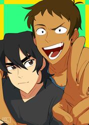  2boys arm_around_shoulder black_hair brown_eyes brown_hair close-up commentary_request dark-skinned_male dark_skin highres johnnybooboo keith_(voltron) lance_(voltron) looking_at_another male_focus multiple_boys sanpaku smile v voltron:_legendary_defender voltron_(series) 